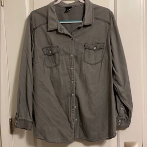 Torrid size 3 button up gray